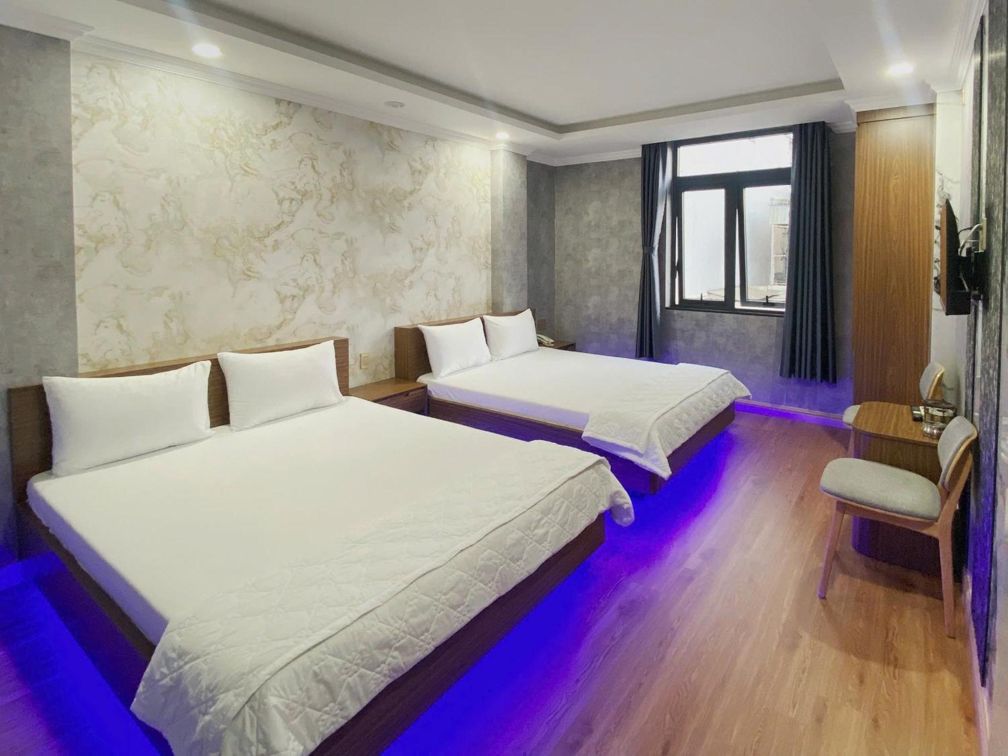 Thanh Binh Premium Hotel Хошимин Екстериор снимка